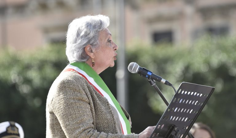 Pachino: indennità degli amministratori, la sindaca Carmela Petralito afferma “polemiche costruite sul nulla, pensiamo ai problemi”