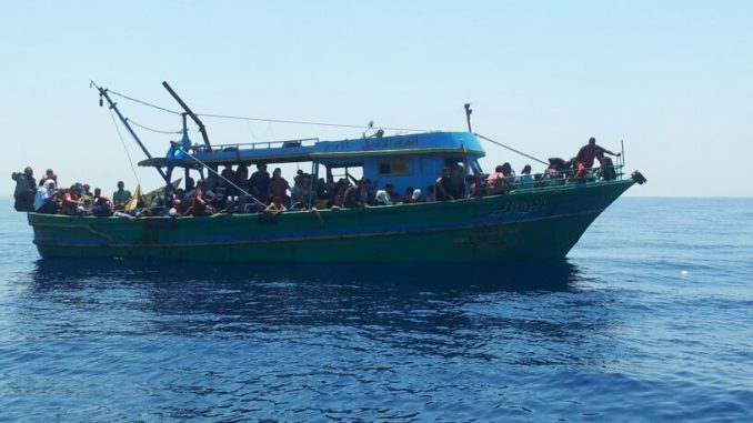 Portopalo: arrestati 2 egiziani, facevano parte dei 114 migranti sbarcati lo scorso 24 luglio