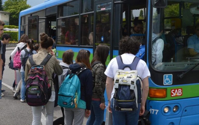 Pachino: studenti pendolari, è possibile richiedere il rimborso spese per il trasporto