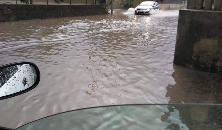 Strada Pachino-Rosolini: ancora bloccata, traffico sviato in strada pericolosa durante le precipitazioni e non solo