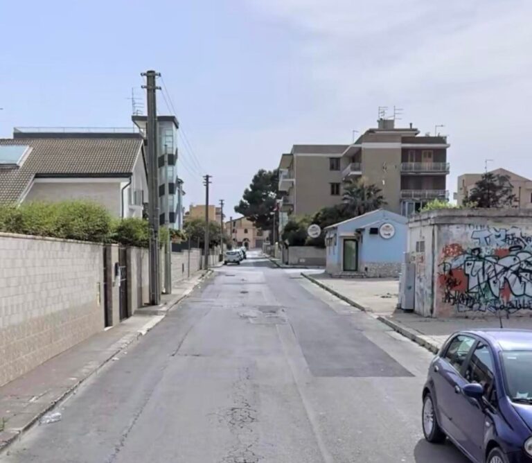 Pachino, Via Enna: istituita un’area pedonale urbana