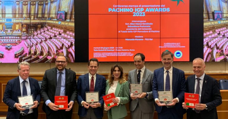 Assegnati i Pachino IGP Award in Senato, Fortunato (Pachino Igp): riaprire i mercati interdetti all’Italia
